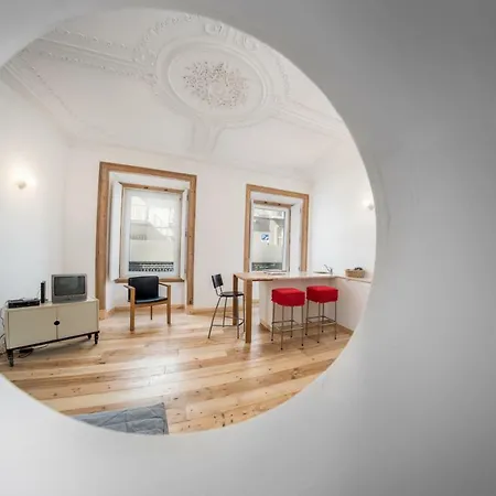 Navegantes Apartment - 19Th Century Building * Lisboa