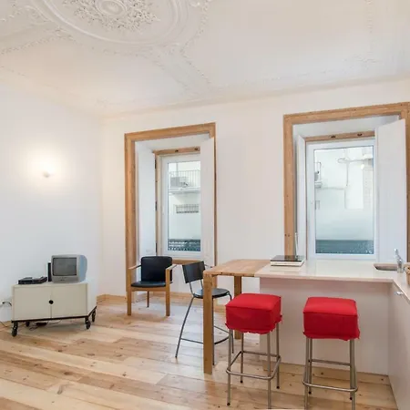 Navegantes Apartment - 19Th Century Building * Lisboa