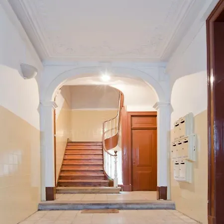 Navegantes Apartment - 19Th Century Building